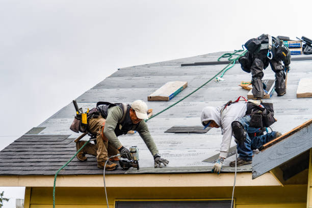 Professional Gutter Installation technician working in Lincoln City, IN